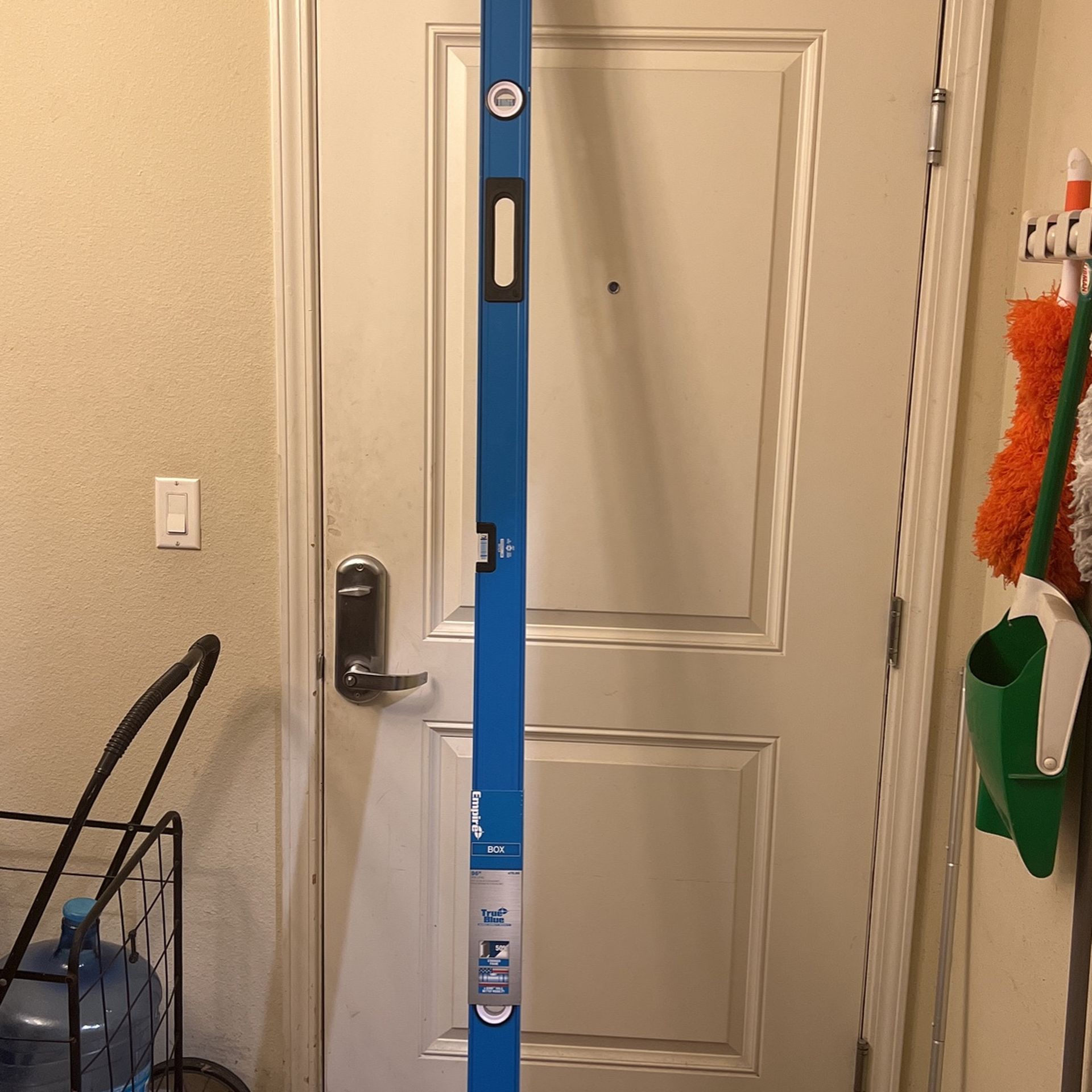 8 Foot Level.