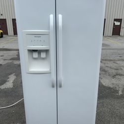 Frigidaire Refrigerator 