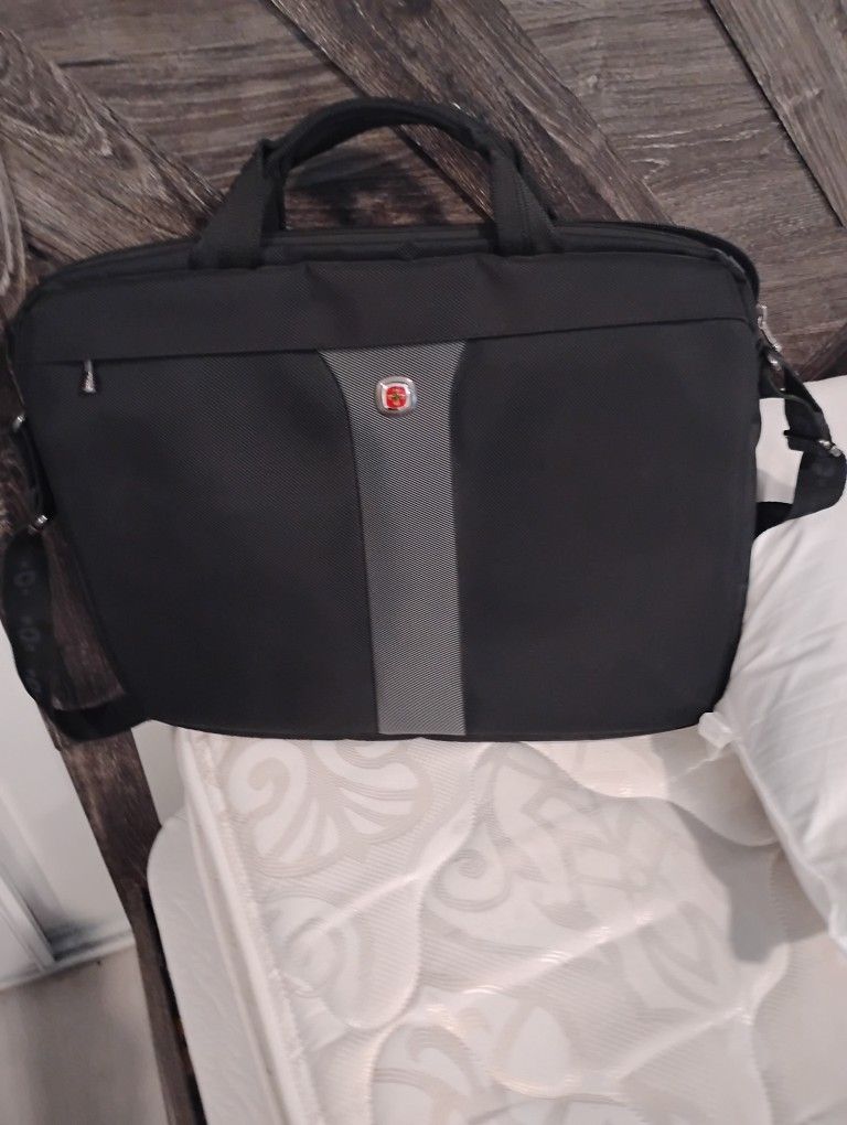 Wenger Swiss Army Tech Laptop Bag