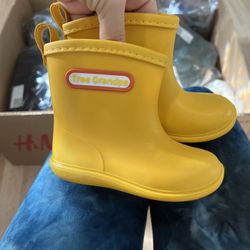 New Toddler 5.5 Size Rain Boots 