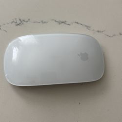 Magic Mouse (USB‑C) - White Multi-Touch Surface