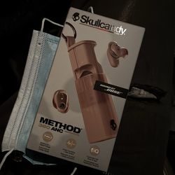 Skullcandy earphones