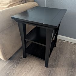 End Table & Entry Table 