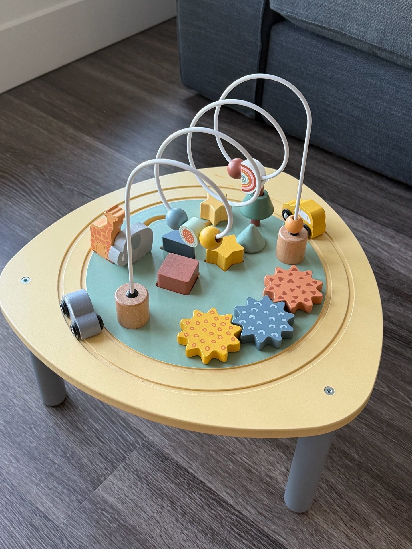 Kids wooden play table