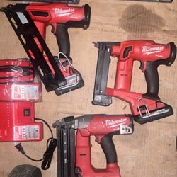 Milwaukee m18 18GA narrow crown stapler and finisher nailer15GA