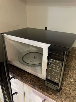 Microwave Hamilton Beach $40
