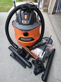 RIDGID NXT HD1800 Wet/Dry Shop Vacuum with Accessories