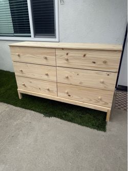 Dresser new