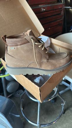 Clark’s boots (11) man