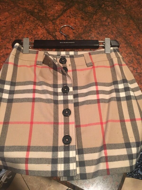 Authentic Burberry skirt size 6