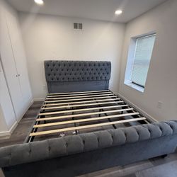 King Size Bed Frame Brand New Only Used For 3 Months 