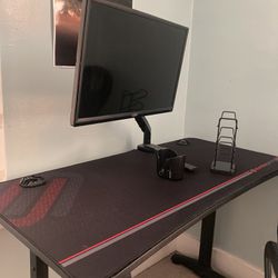 Desk With Monitor 