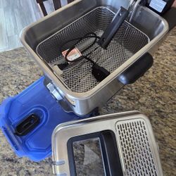 T-Fal Deep Fryer with Oil Filtration 3.5L