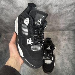 Jordan 4 White Thunder Size 9 
