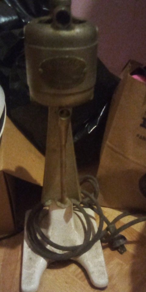 Arnold's vintage mixer make me an offer $$