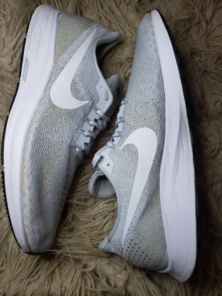 Nike Air Zoom Pegasus 35 Men’s 13 Gray Running Shoes. Gently used and stain free. No original box. We always carefully package and ship immediately. R