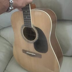 Acoustic Guitar Nice Steel Strings $100