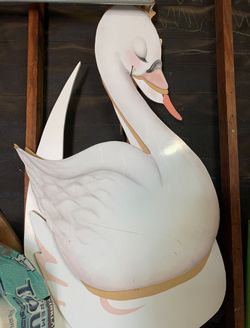 Cisnes De Madera