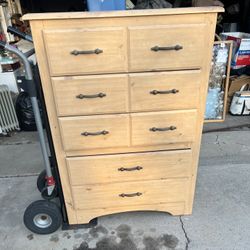 Dresser Set 