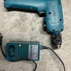 Makits Cordless Power Drill