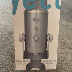 Blue Yeti Silver Microphone 