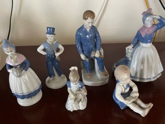 Blue porcelain figurines All 6!