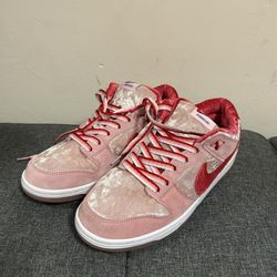 Nike SB Dunks Strange Loves Size 10
