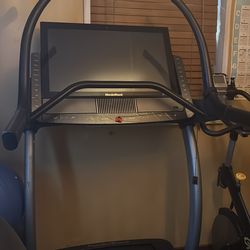 Nordic track commercial x32i treadmill
