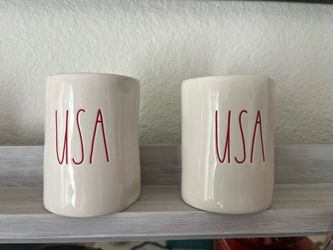 USA Rae Dunn Cups