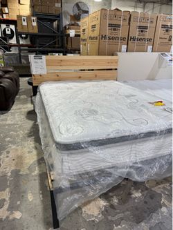 Queen Platform bed