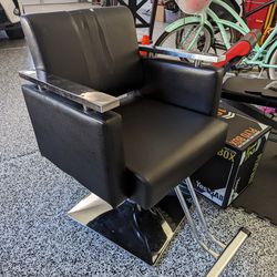 Free Salon Chair 