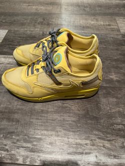 Nike x Travis Scott Air Max 1 Saturn Gold