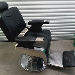 Barber chair