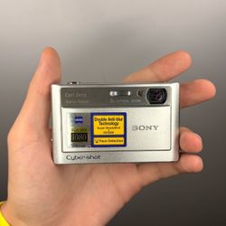 Sony Cyber shot compact digital camera 8.1 mp