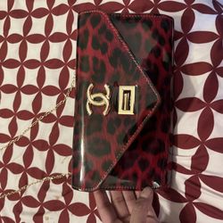 REN And Black patent leather, small, medium size with gold absent bag