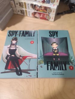 Spy x family manga #3 and #7