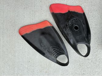 Swimming flippers