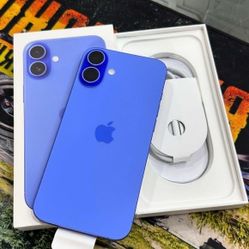 Apple iPhone 16 Blue