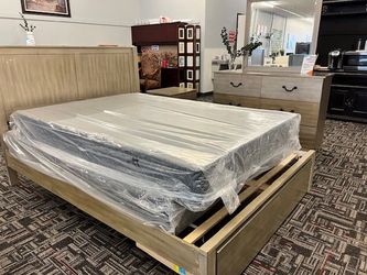 QUEEN SIZE BED WITH NIGHTSTAND, DRESSER & MIRROR SET 