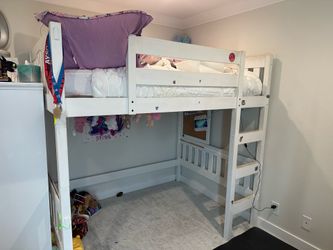 Kids loft bed