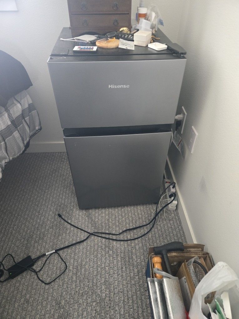Hisense Mini Frig