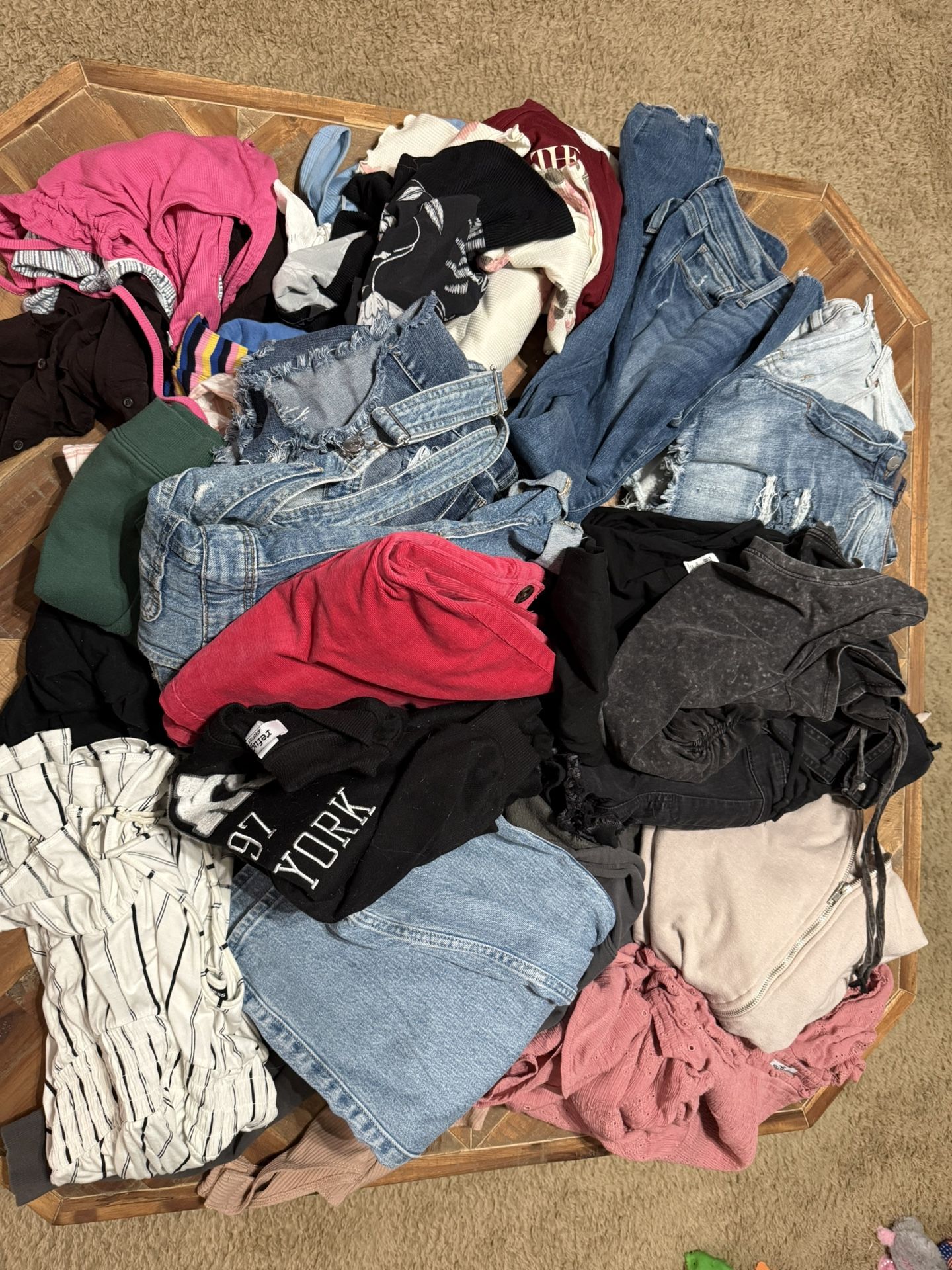 Womens XS Clothing Lot Like New Over 30 Pieces Big Variety 