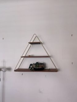 Triangle wooden shelf