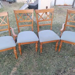 SET OF 4 WOODEN CHAIRS