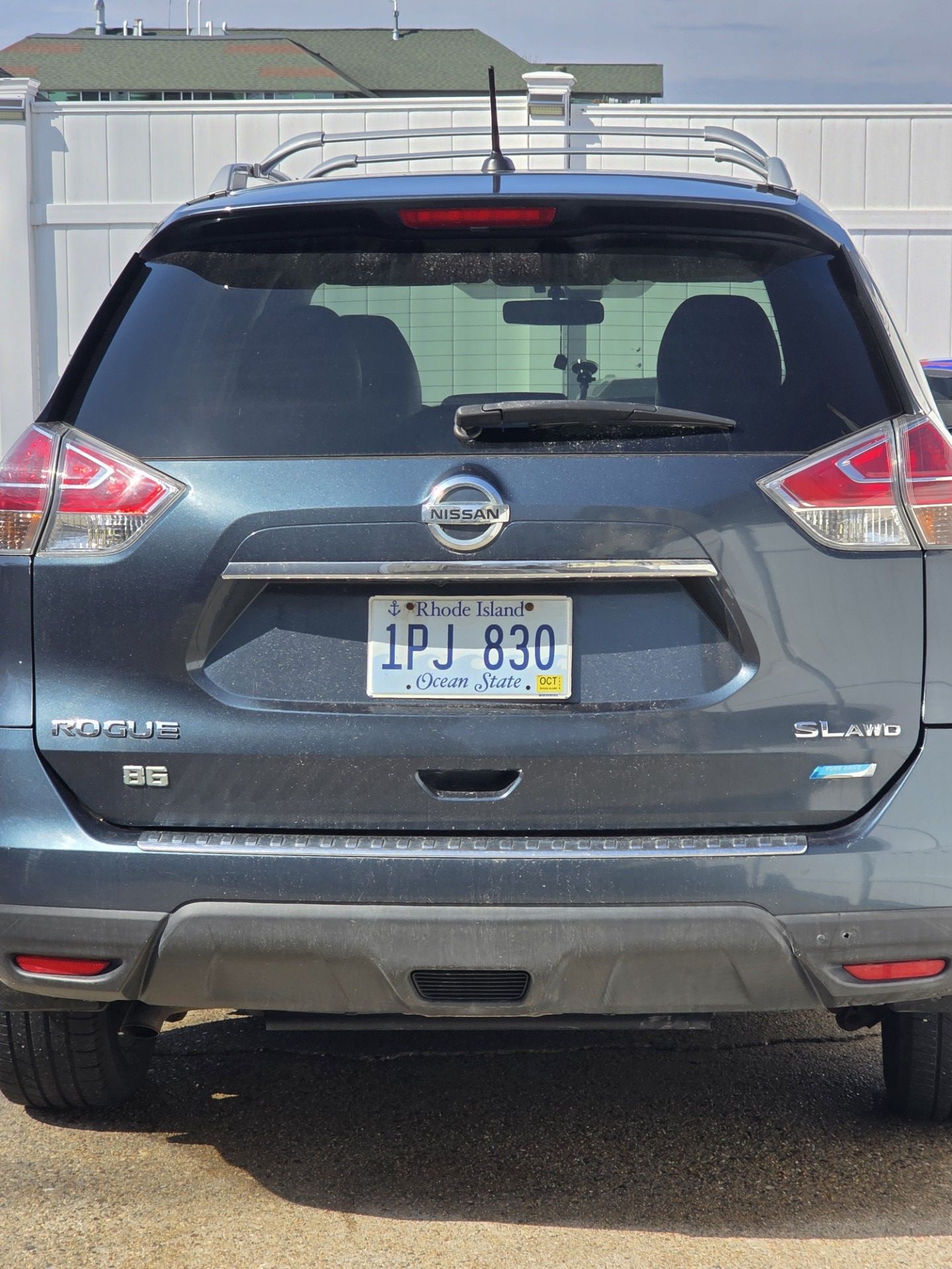 Nissan rogue
