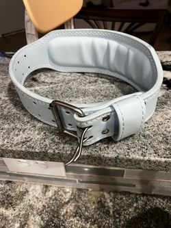 Upper weight lifting belt