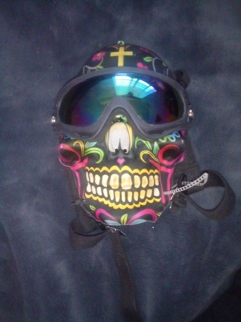 Skull Mask With Snow Goggles