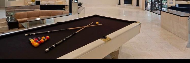 Pool table