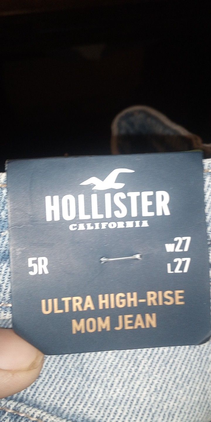 Hollister high-rise mom jeans