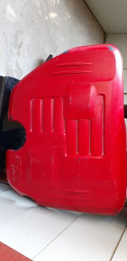 Red Dodge/Chrysler/jeep 3.6L v6 engine cover
